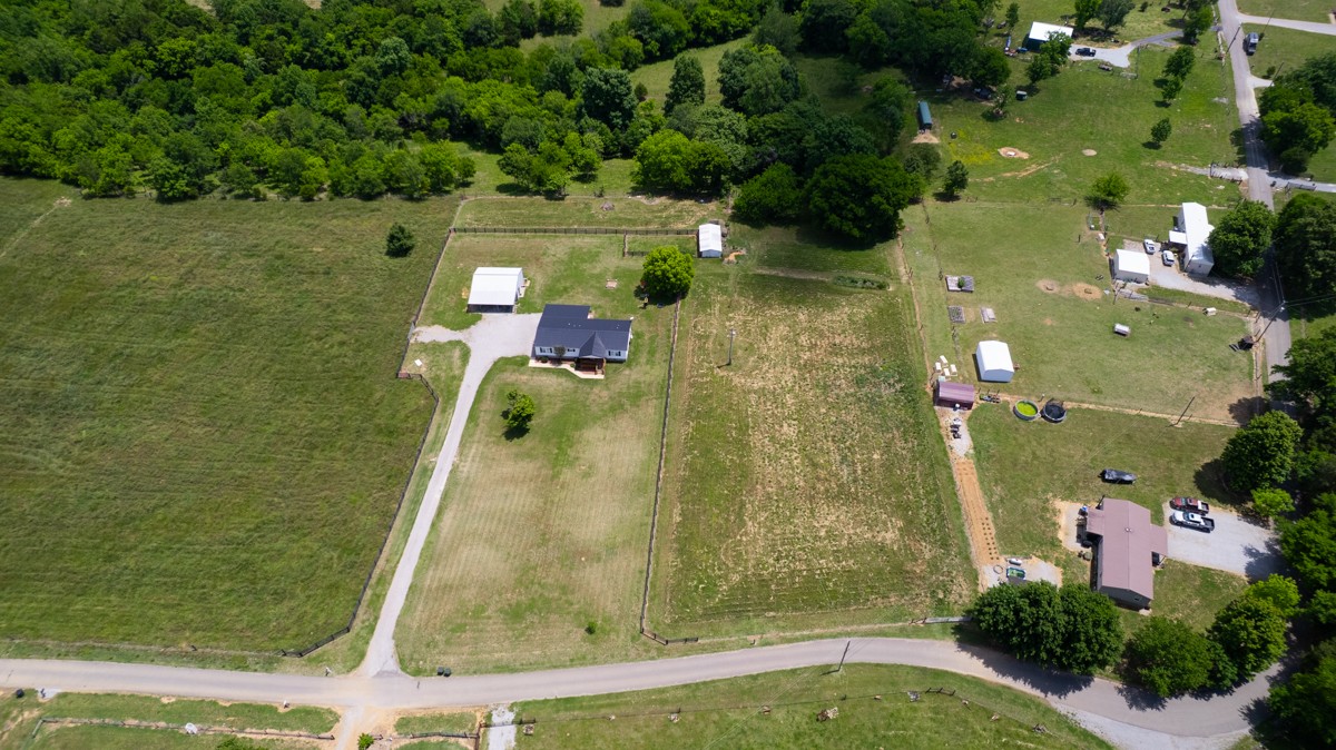 33 Pack Lane Ardmore TN 38449