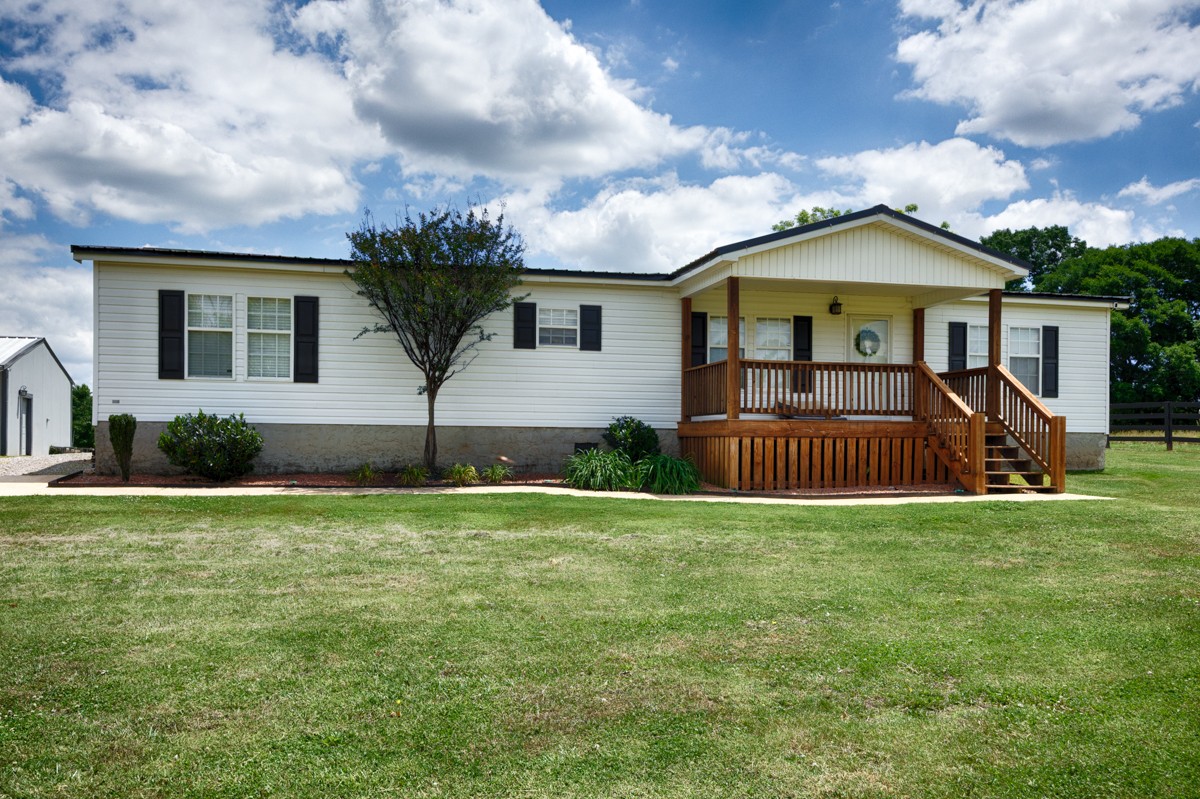 33 Pack Lane Ardmore TN 38449