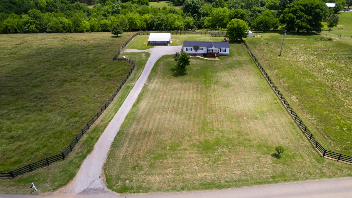 33 Pack Lane Ardmore TN 38449