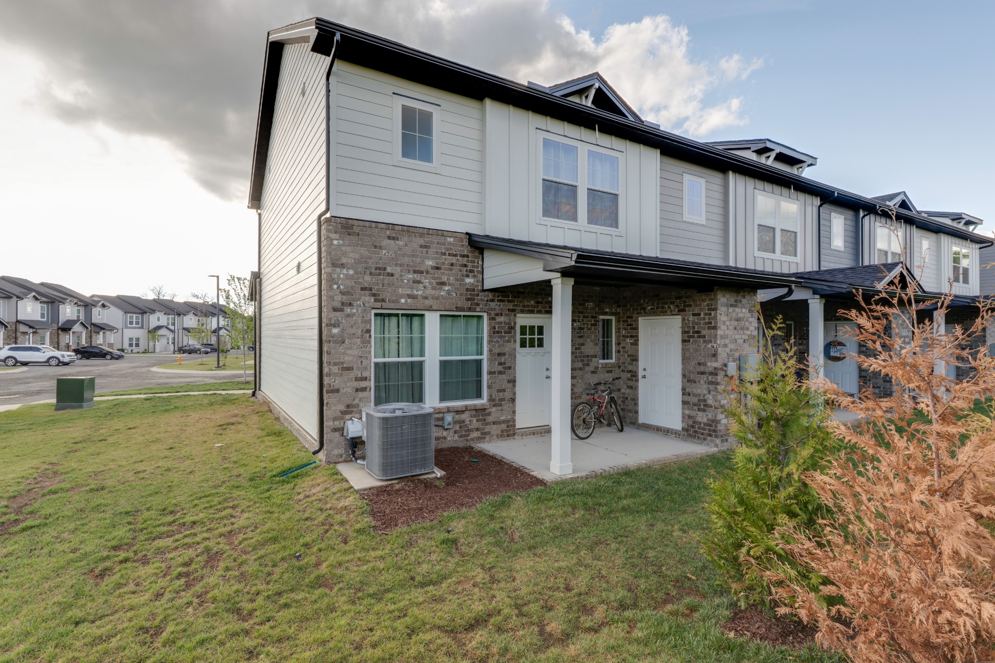 1573 Elliott Williams Pvt Way Gallatin TN 37066