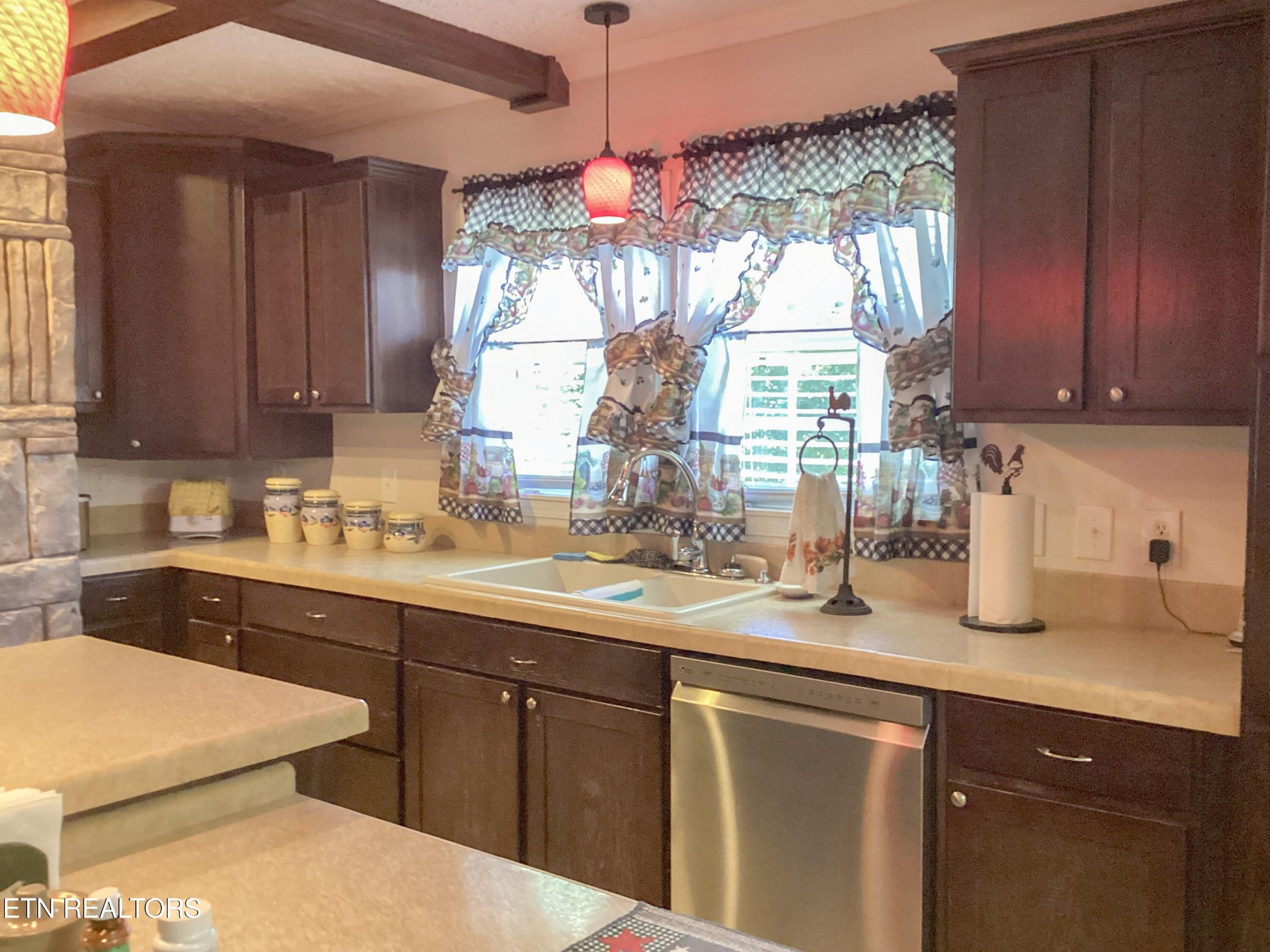 133 Thompson Road Crossville TN 38571