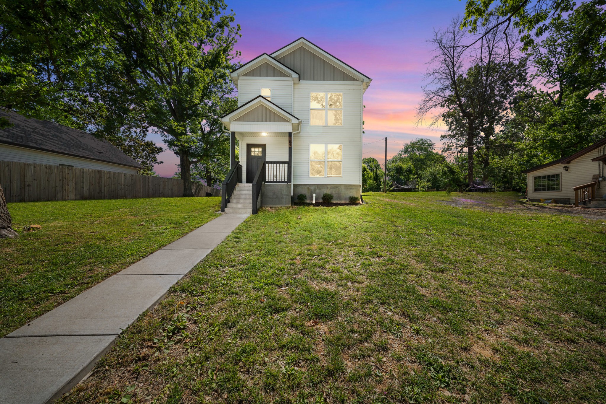 704 Perry Drive Springfield TN 37172