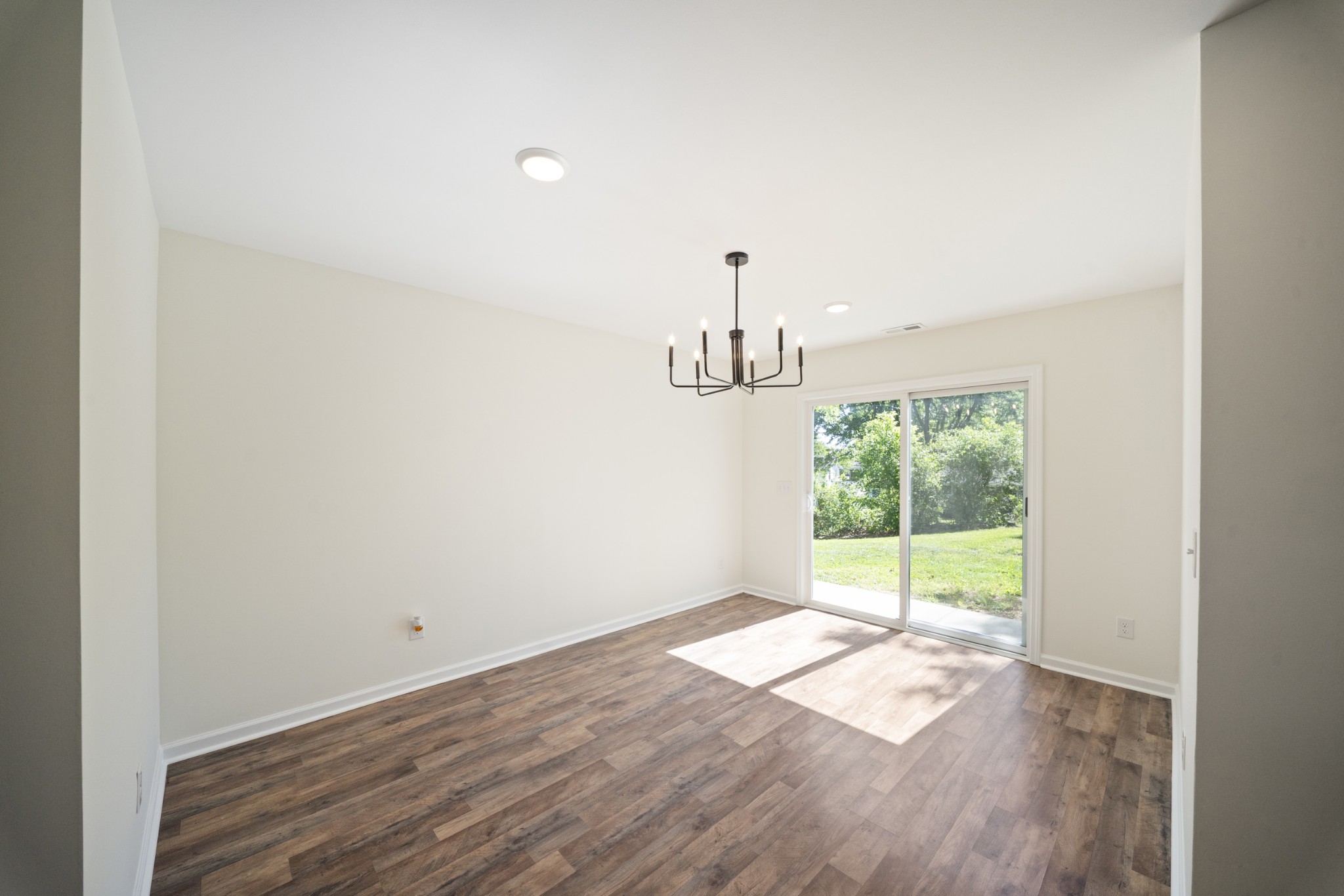 704 Perry Drive Springfield TN 37172