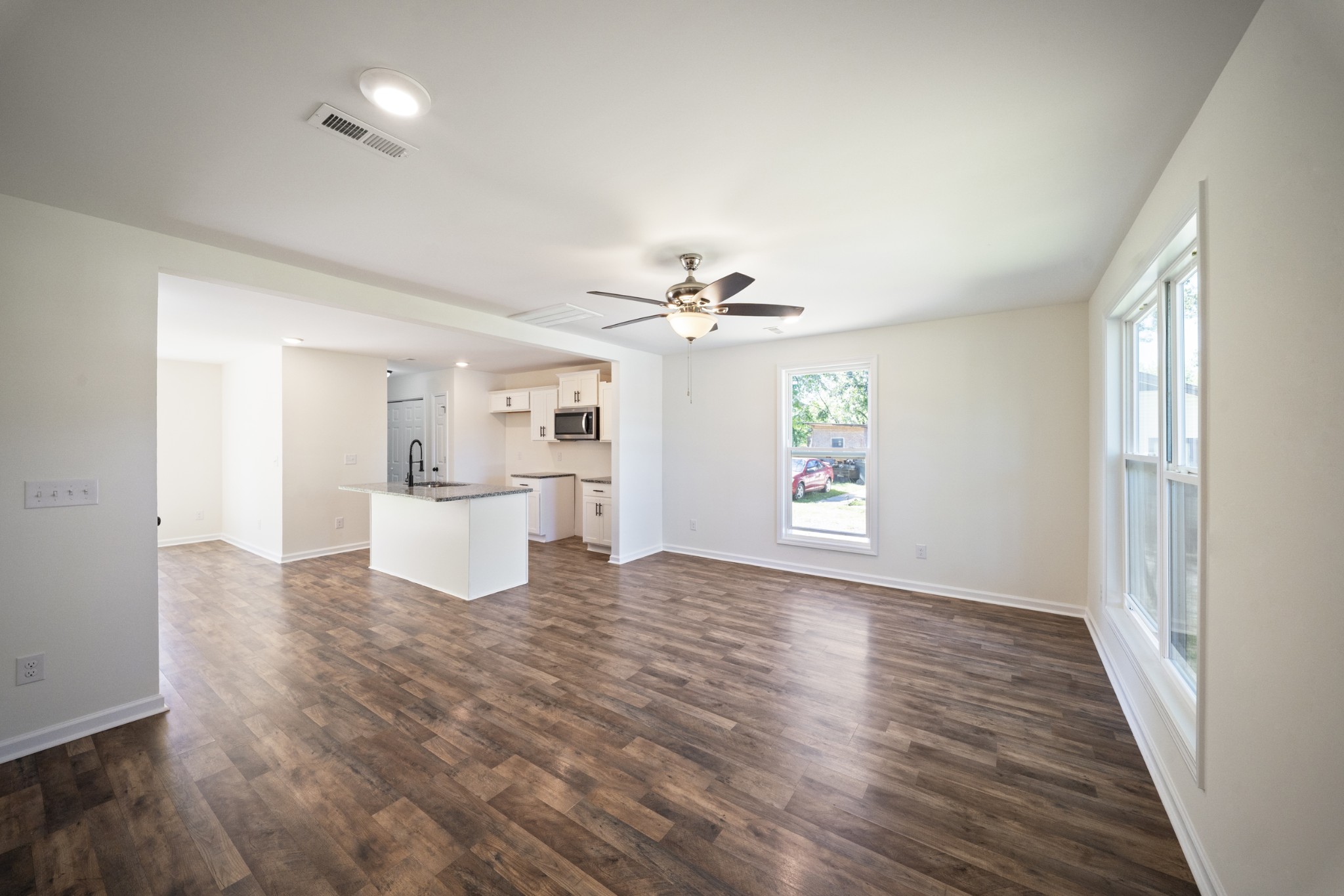704 Perry Drive Springfield TN 37172