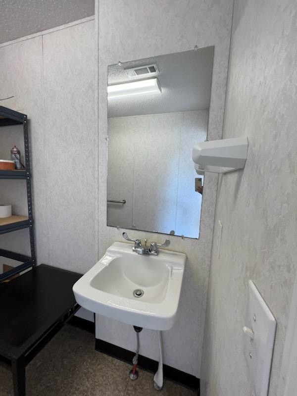 399 W Gaines Street Lawrenceburg TN 38464