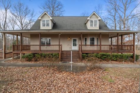 1077 Claylick Road White Bluff TN 37187