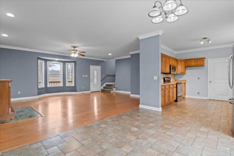 1077 Claylick Road White Bluff TN 37187
