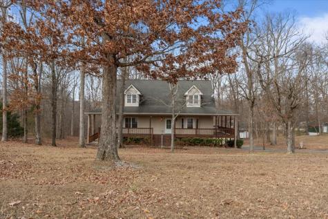 1077 Claylick Road White Bluff TN 37187