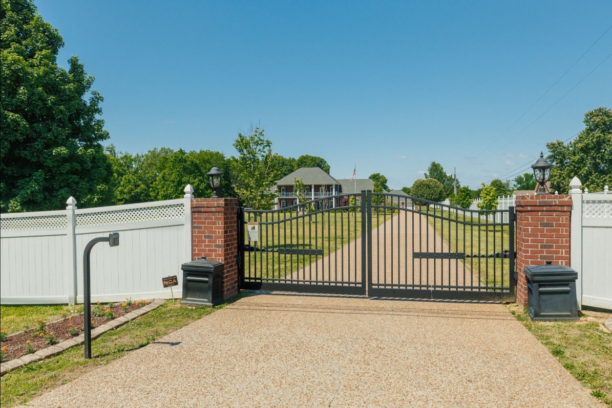 1916 S Mount Juliet Road Mount Juliet TN 37122