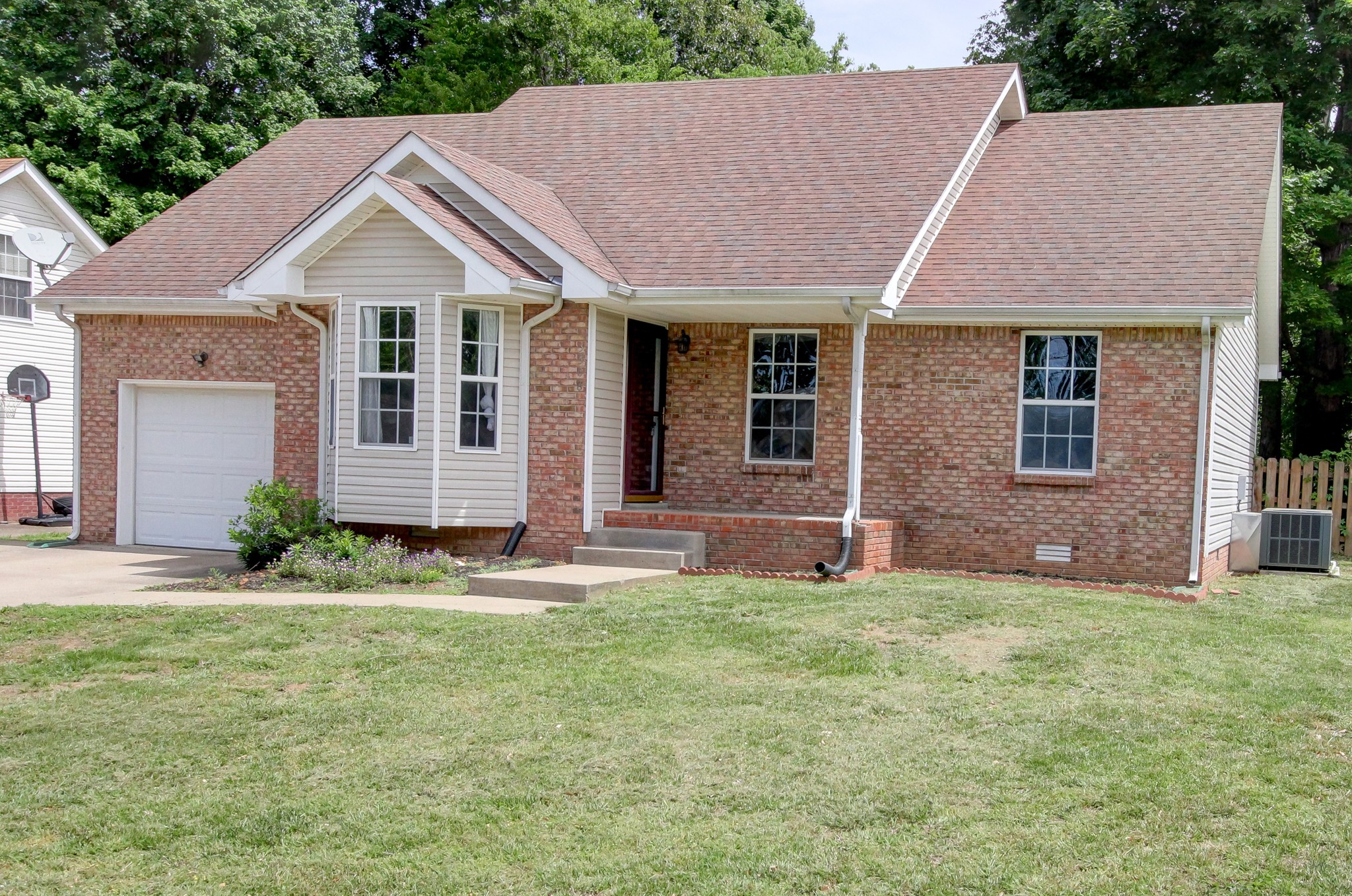 3308 S Senseney Circle Clarksville TN 37042