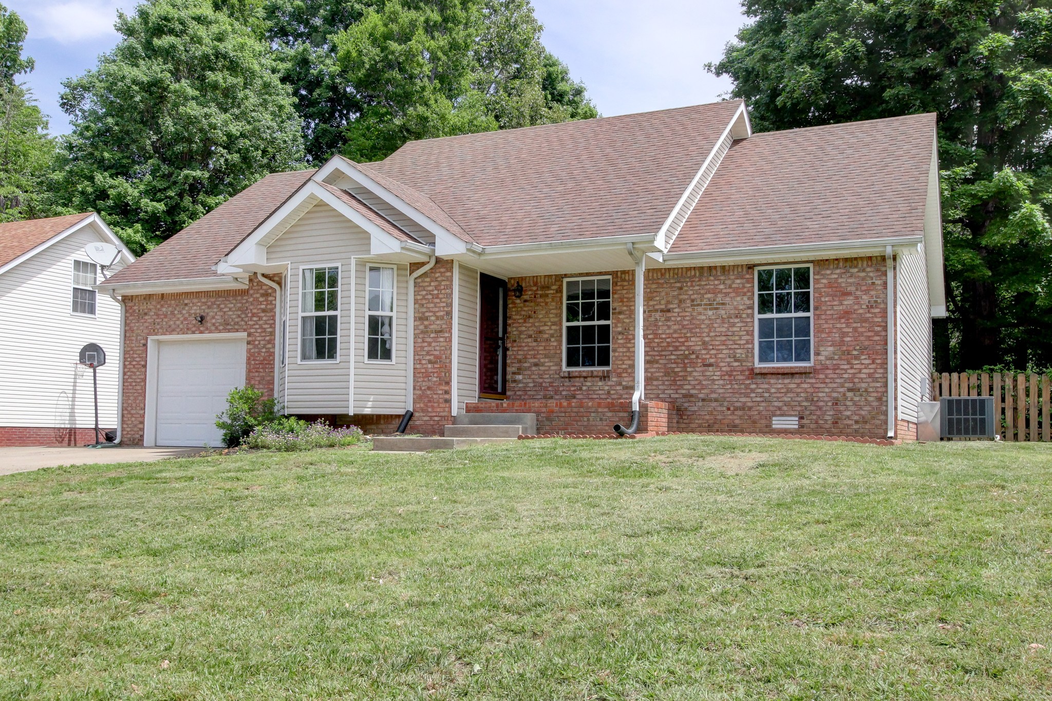 3308 S Senseney Circle Clarksville TN 37042