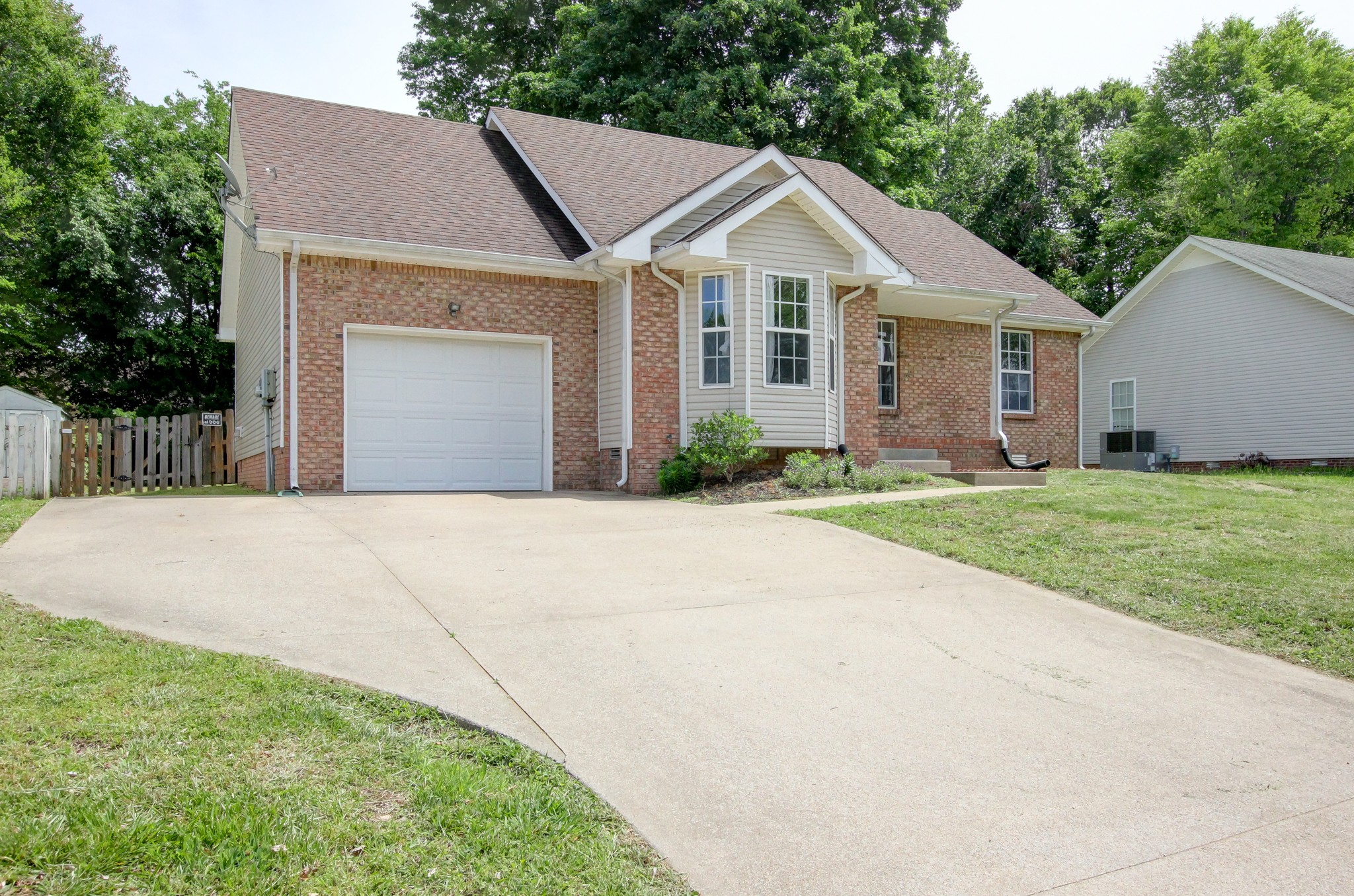 3308 S Senseney Circle Clarksville TN 37042