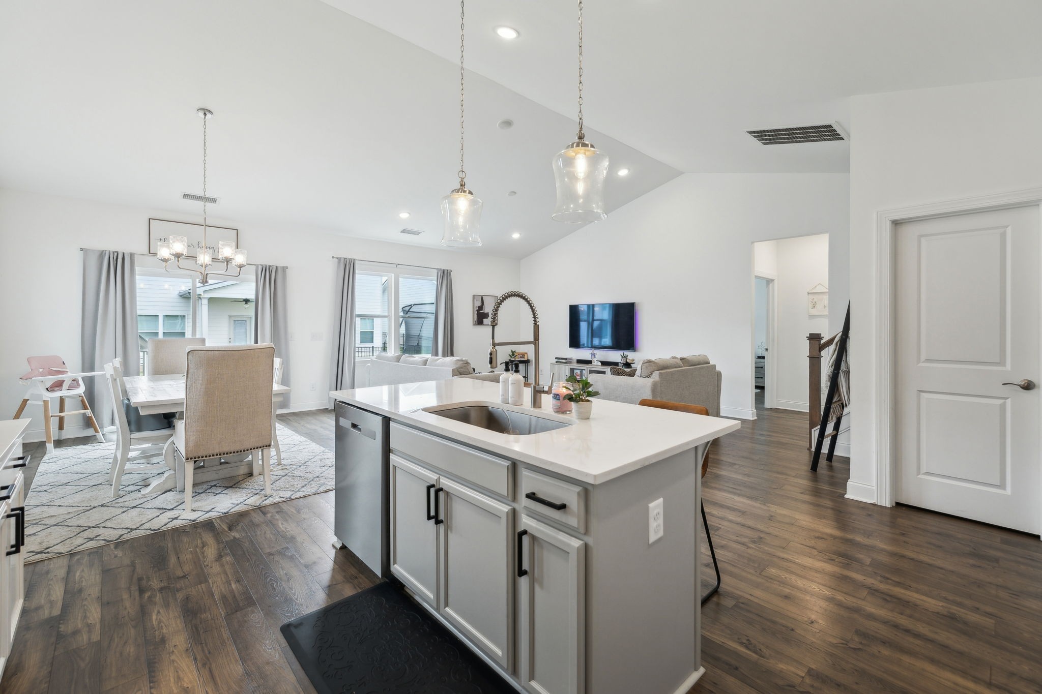 3703 Shady Forest Drive Murfreesboro TN 37128