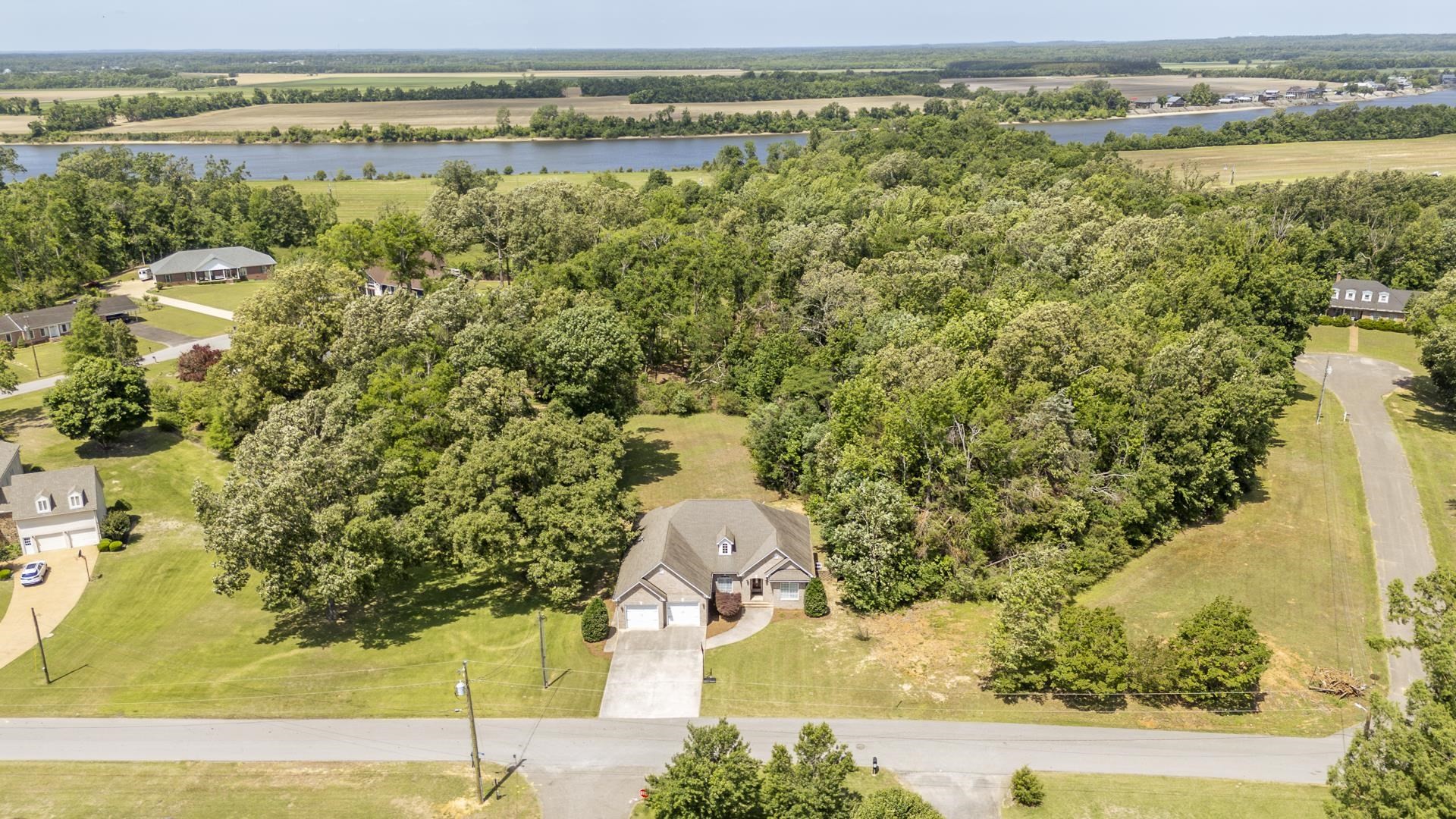 670 Bowen Drive Savannah TN 38372