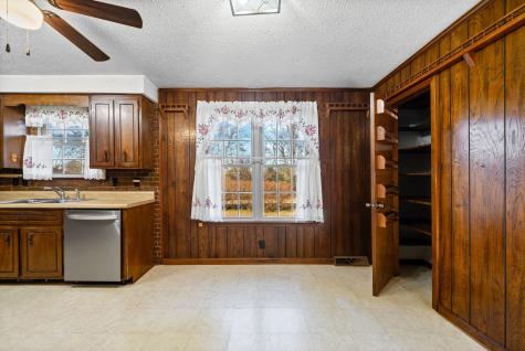 402 Tiny Town Road Clarksville TN 37042
