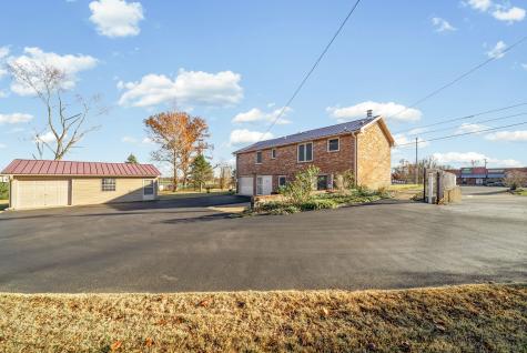 402 Tiny Town Road Clarksville TN 37042