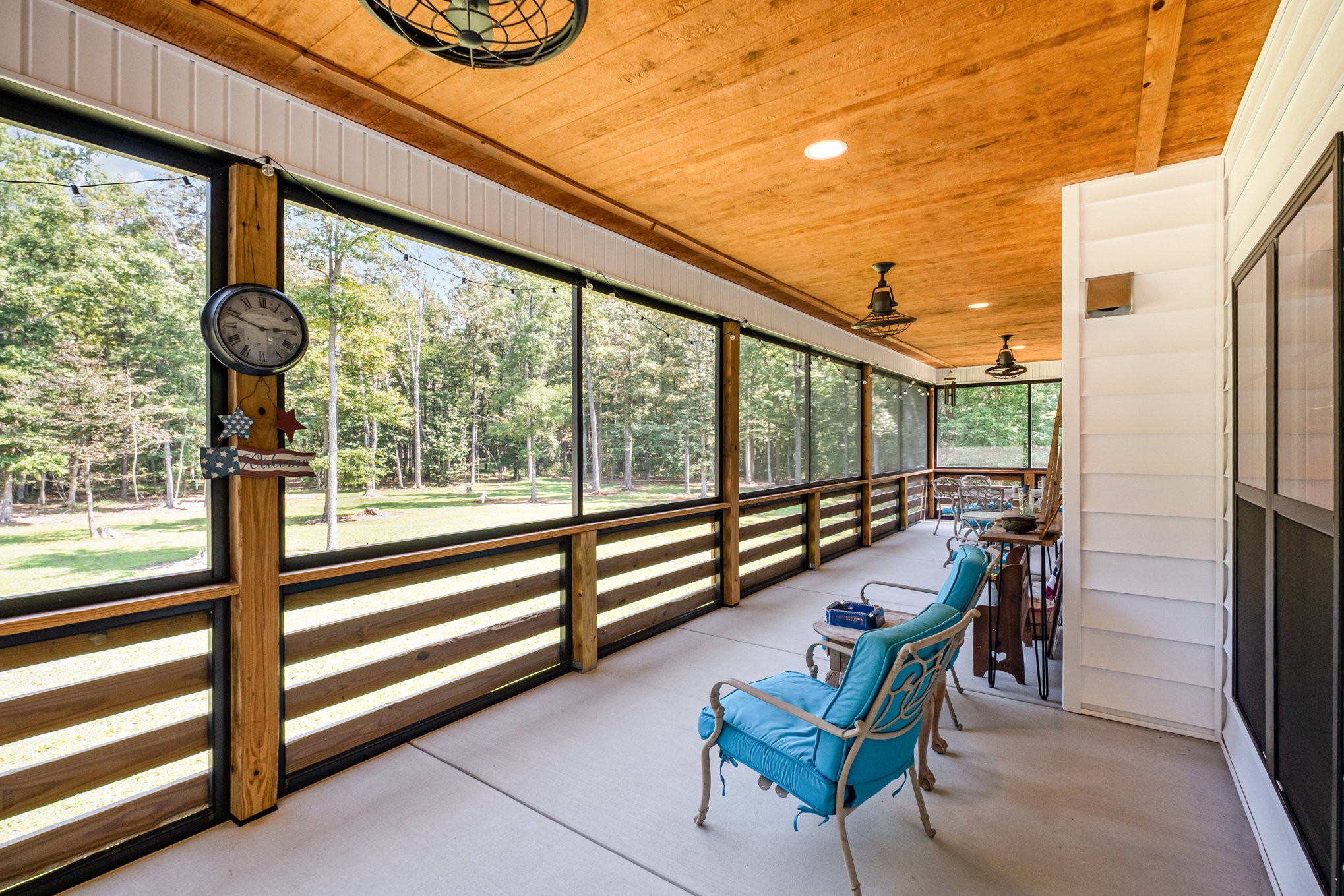 8129 Hollow Springs Road Bradyville TN 37026
