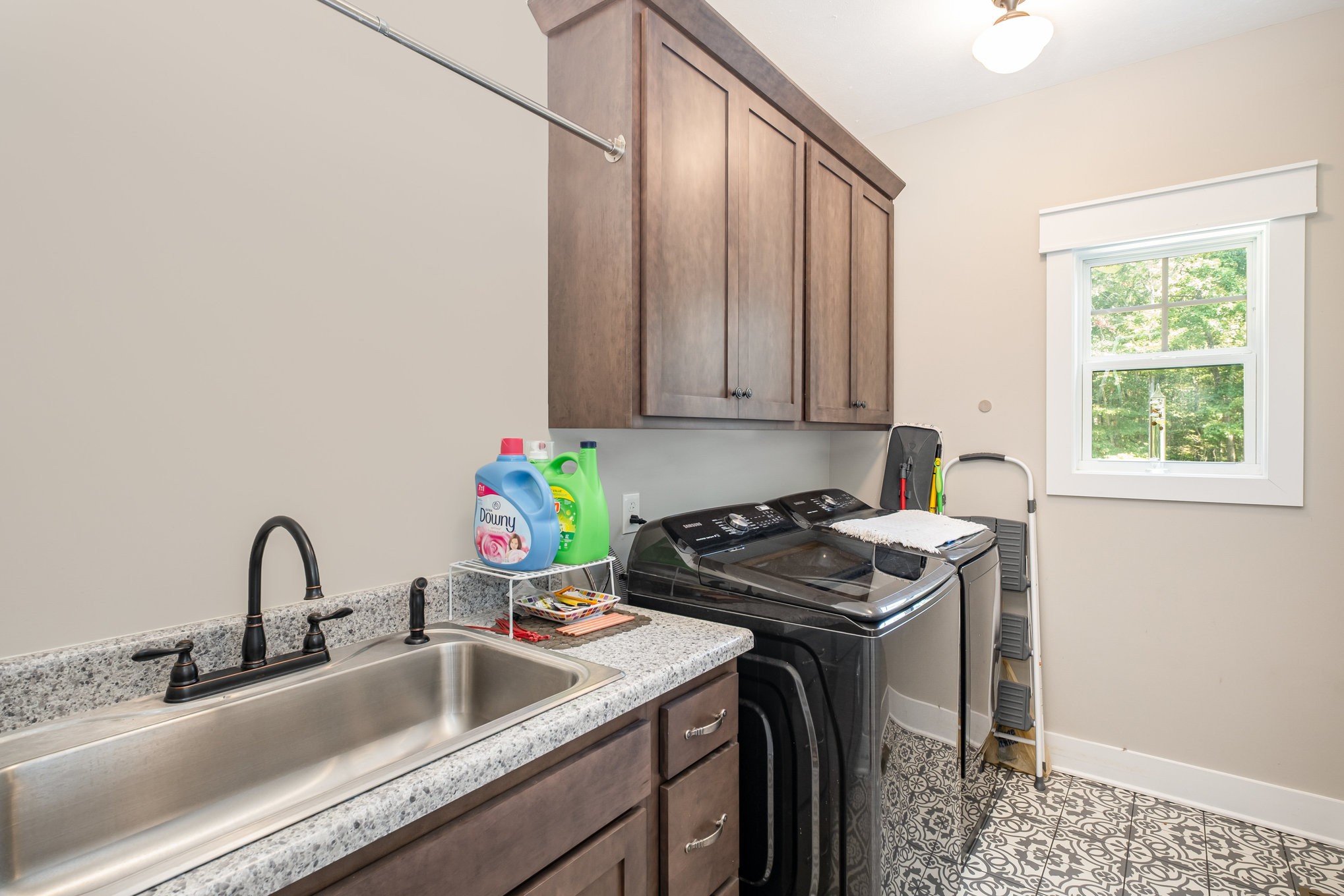 8129 Hollow Springs Road Bradyville TN 37026
