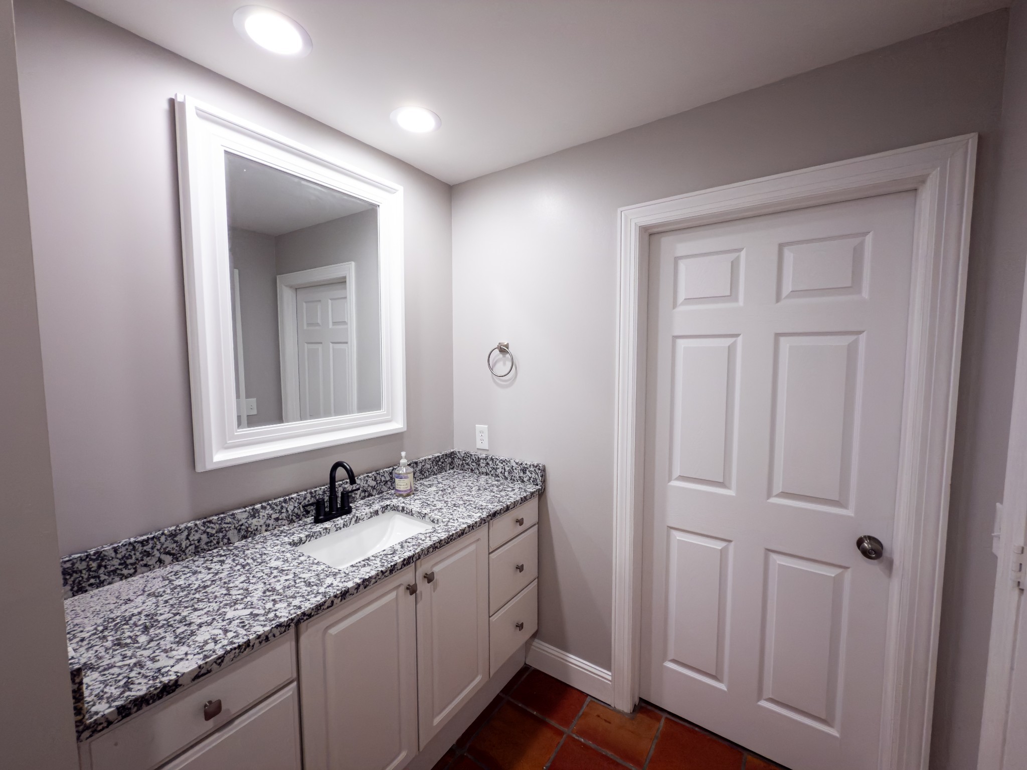 525 32nd Ave, S Nashville TN 37212