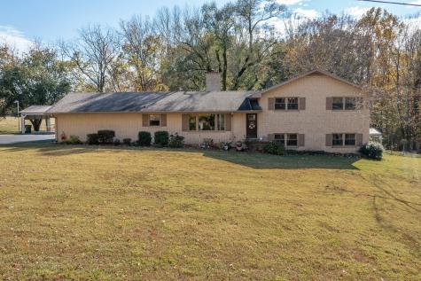 905 Parker Creek Road Bon Aqua TN 37025