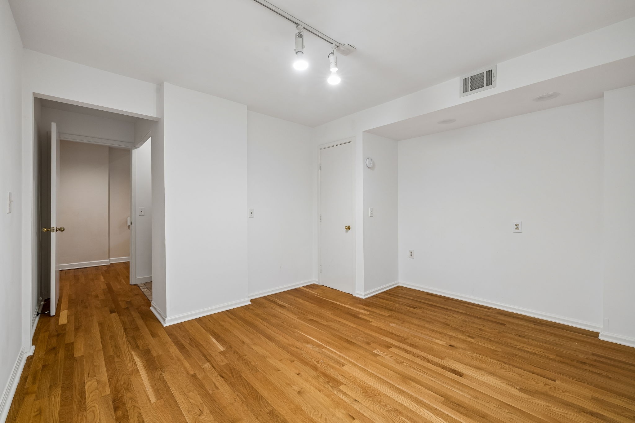 941 Harpeth Trace Drive Nashville TN 37221
