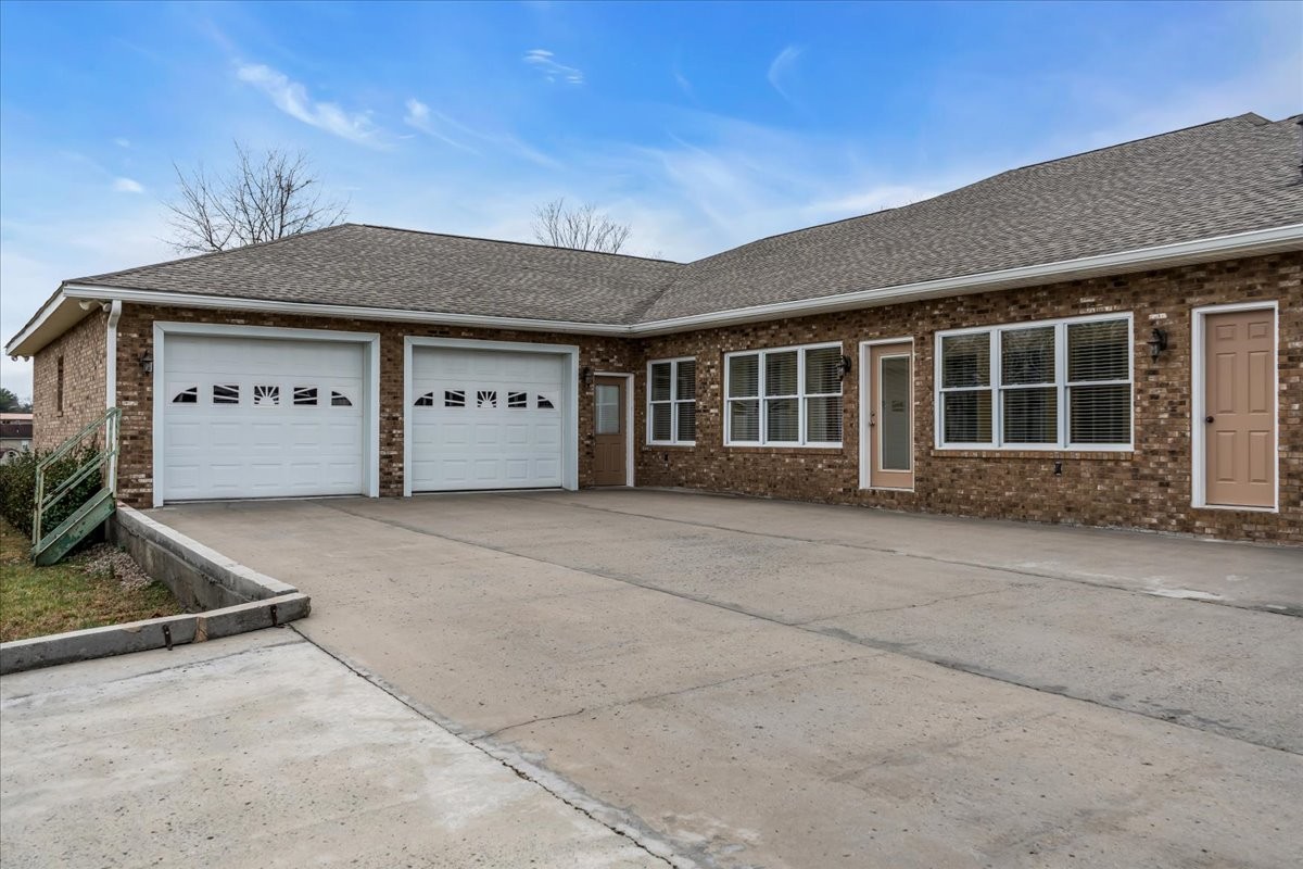1309 Hills Chapel Road Manchester TN 37355