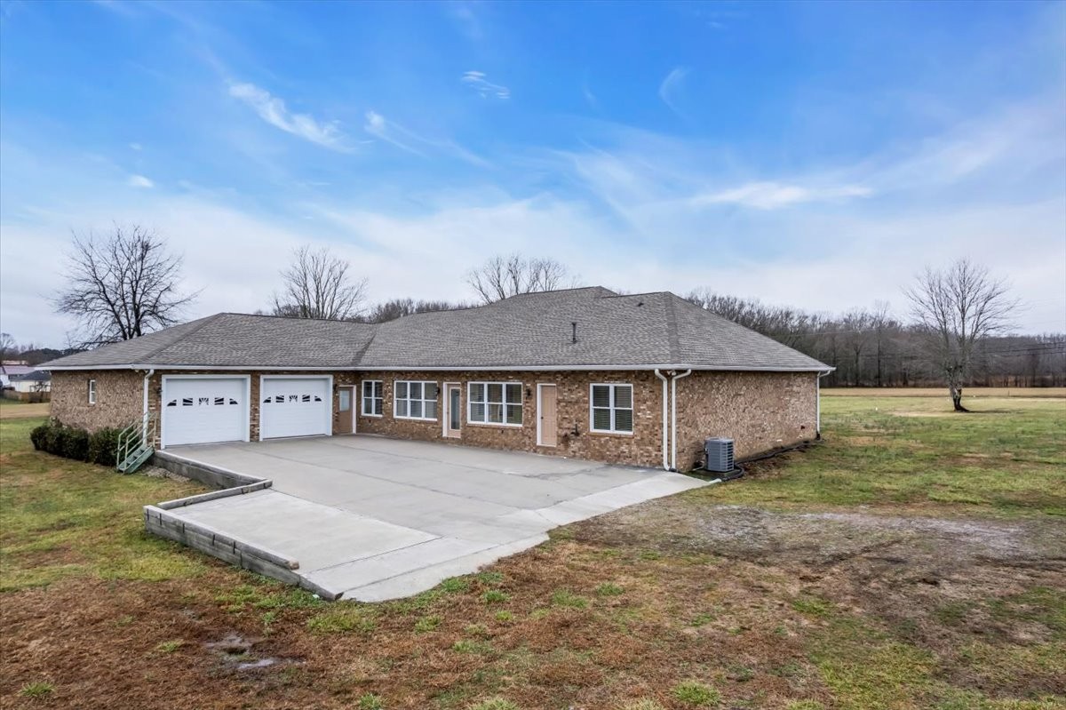 1309 Hills Chapel Road Manchester TN 37355