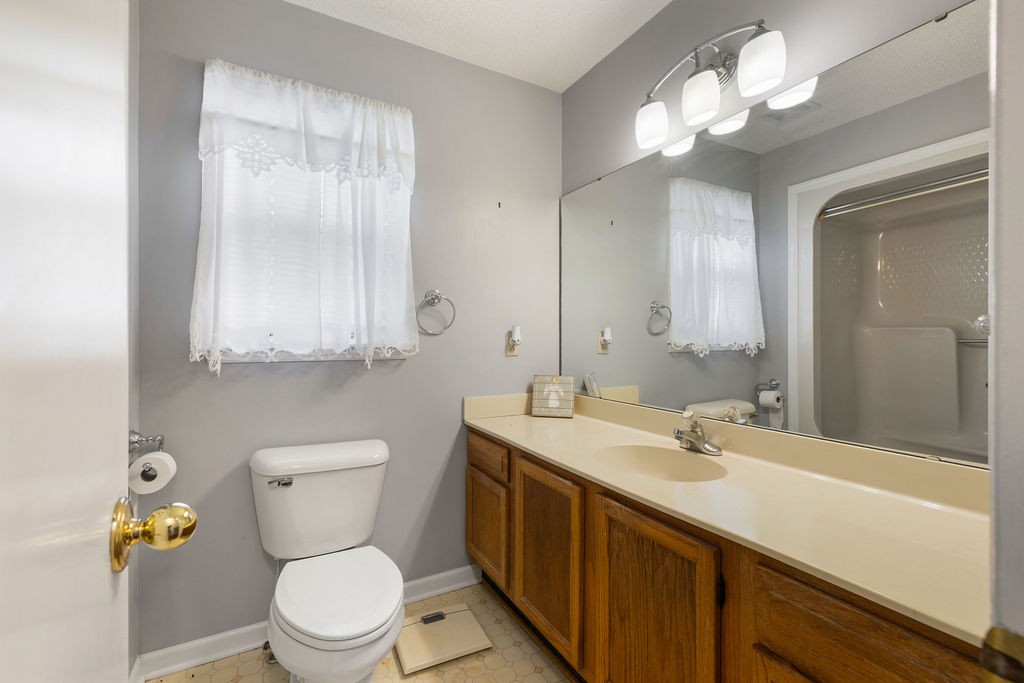 1684 Springplace Road Lewisburg TN 37091