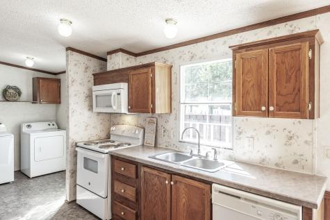 136 E Biggs Road Portland TN 37148