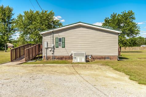 136 E Biggs Road Portland TN 37148