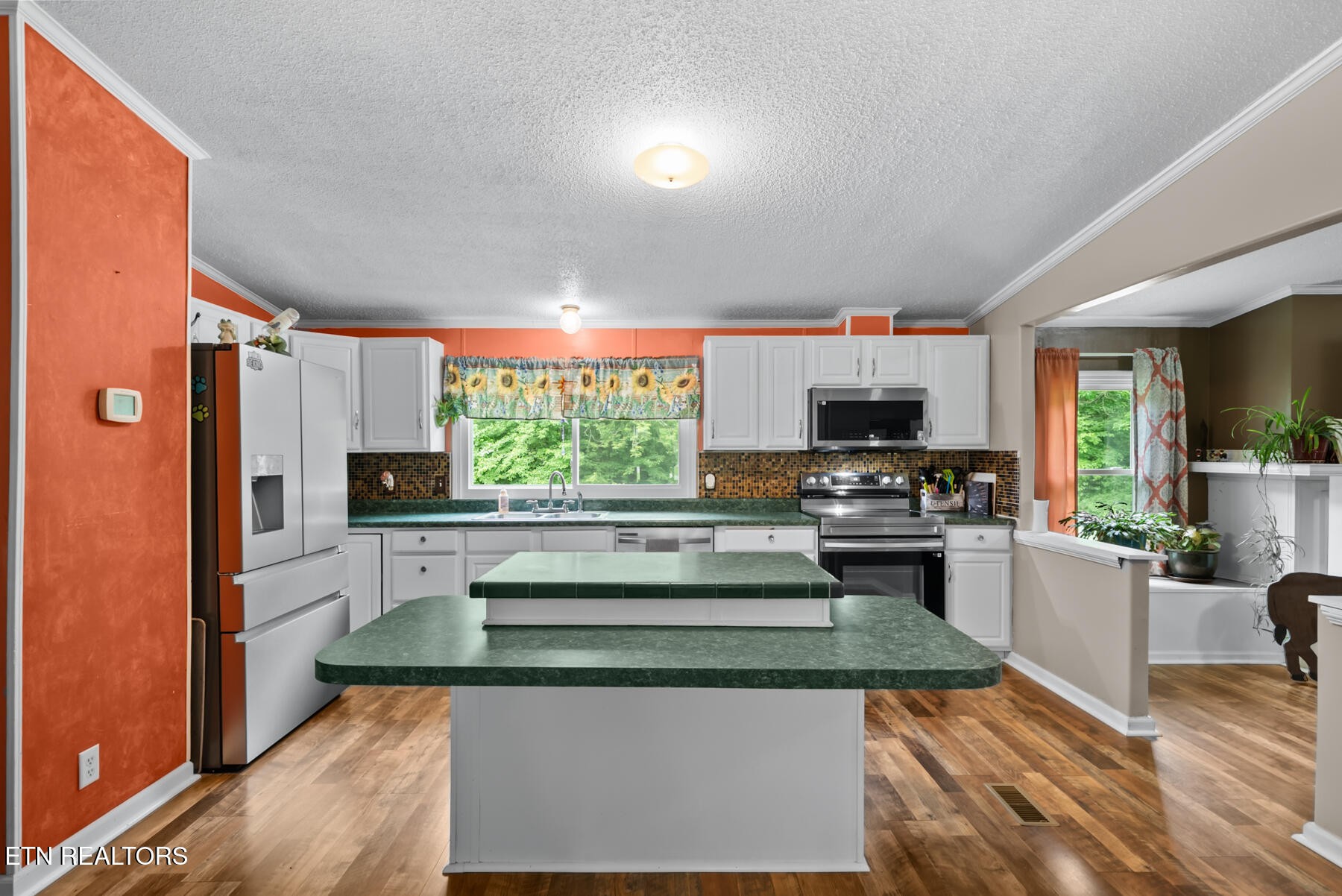 642 Daymon Circle Crossville TN 38572