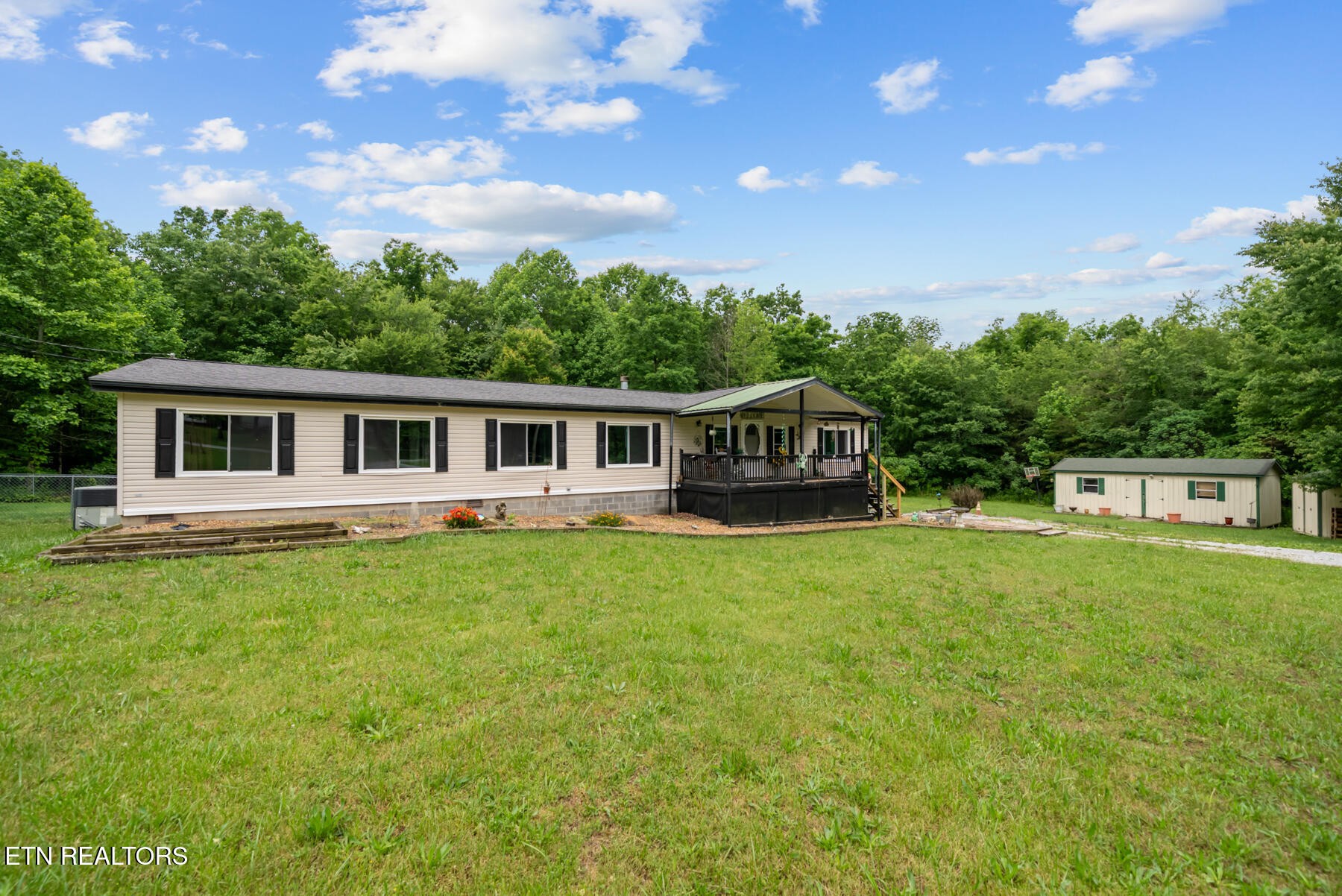 642 Daymon Circle Crossville TN 38572