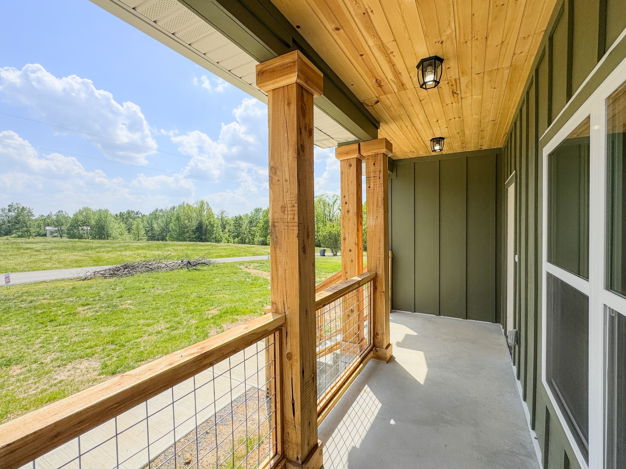 181 Rock House Hollow Road Bethpage TN 37022