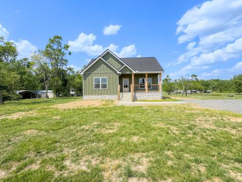 181 Rock House Hollow Road Bethpage TN 37022