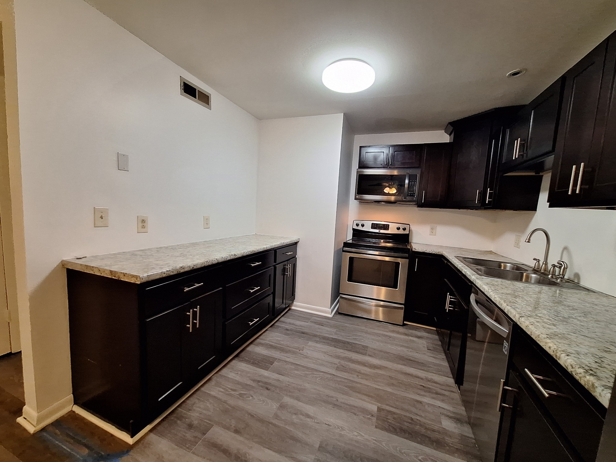 555 N Dupont Avenue Madison TN 37115