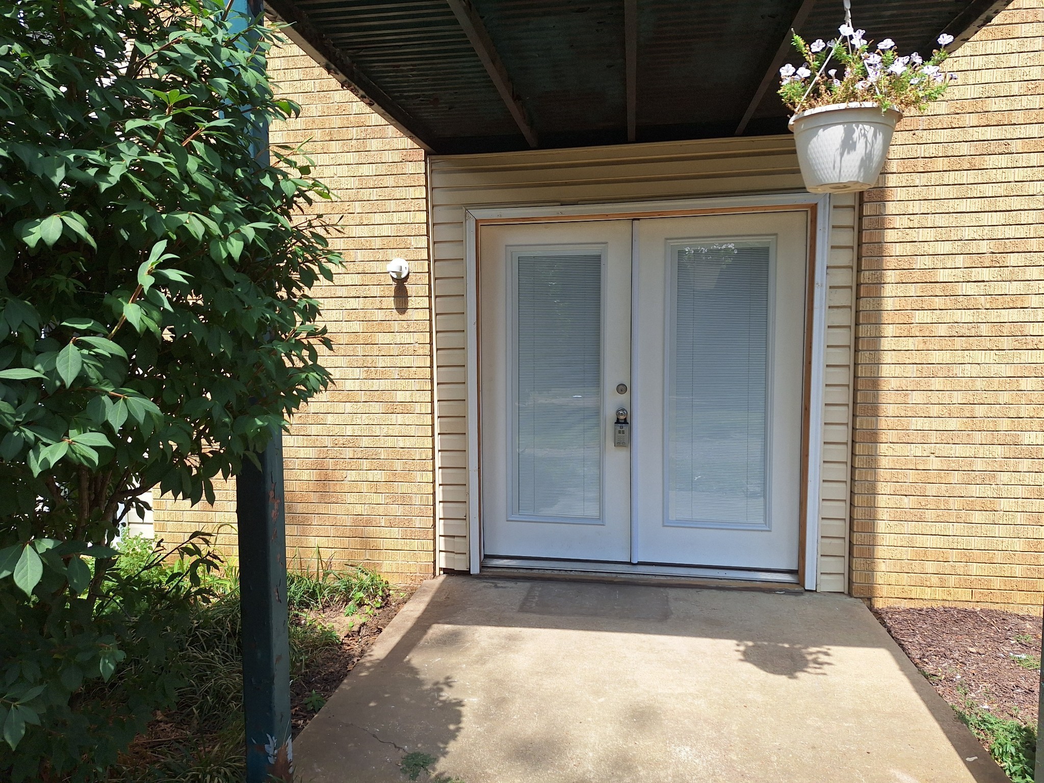 555 N Dupont Avenue Madison TN 37115