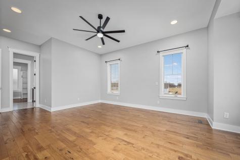 5296 Cross Plains Road White House TN 37188