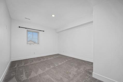 5296 Cross Plains Road White House TN 37188