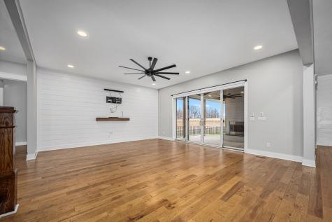 5296 Cross Plains Road White House TN 37188