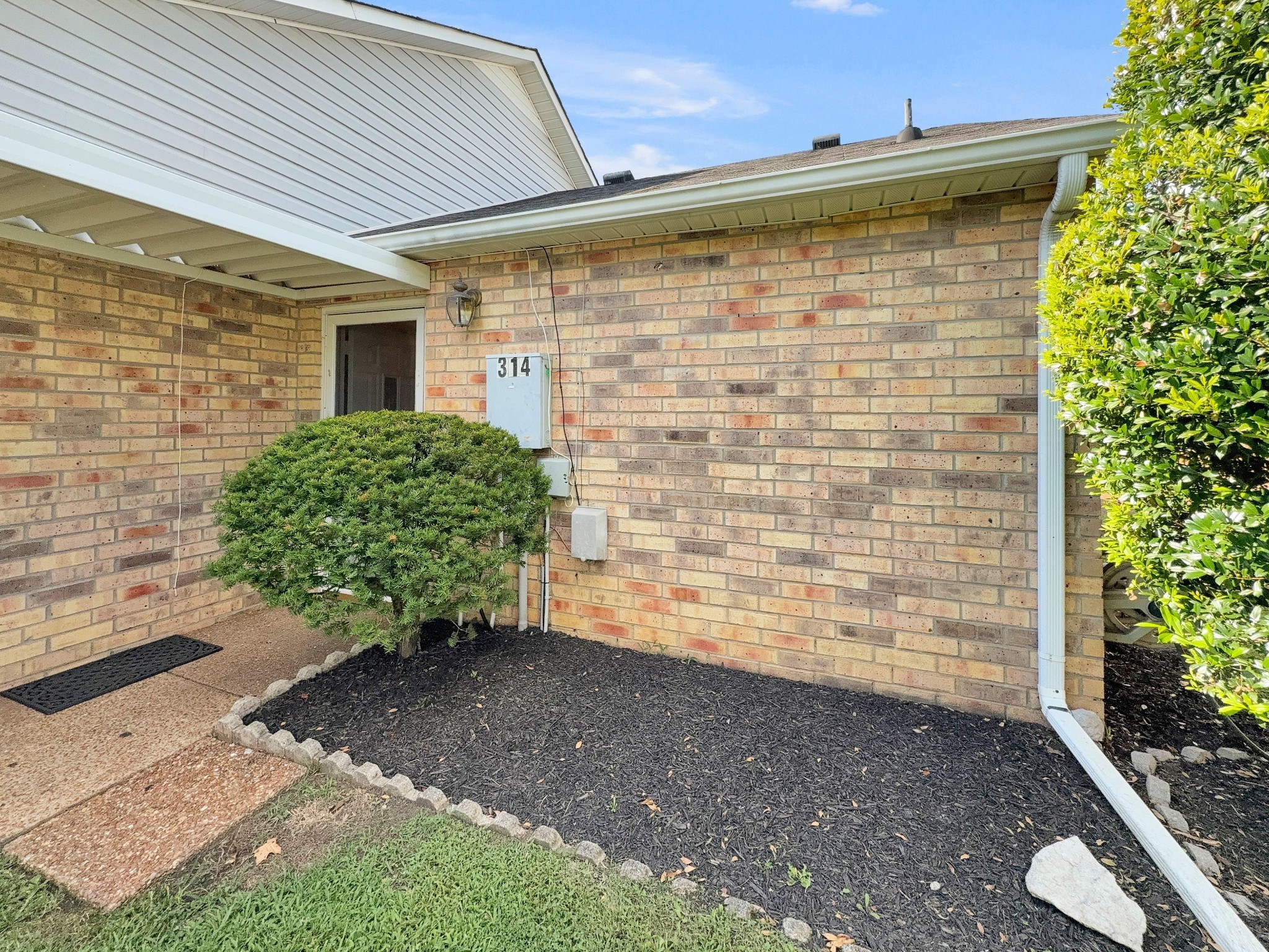 314 Lake Chateau Drive Hermitage TN 37076