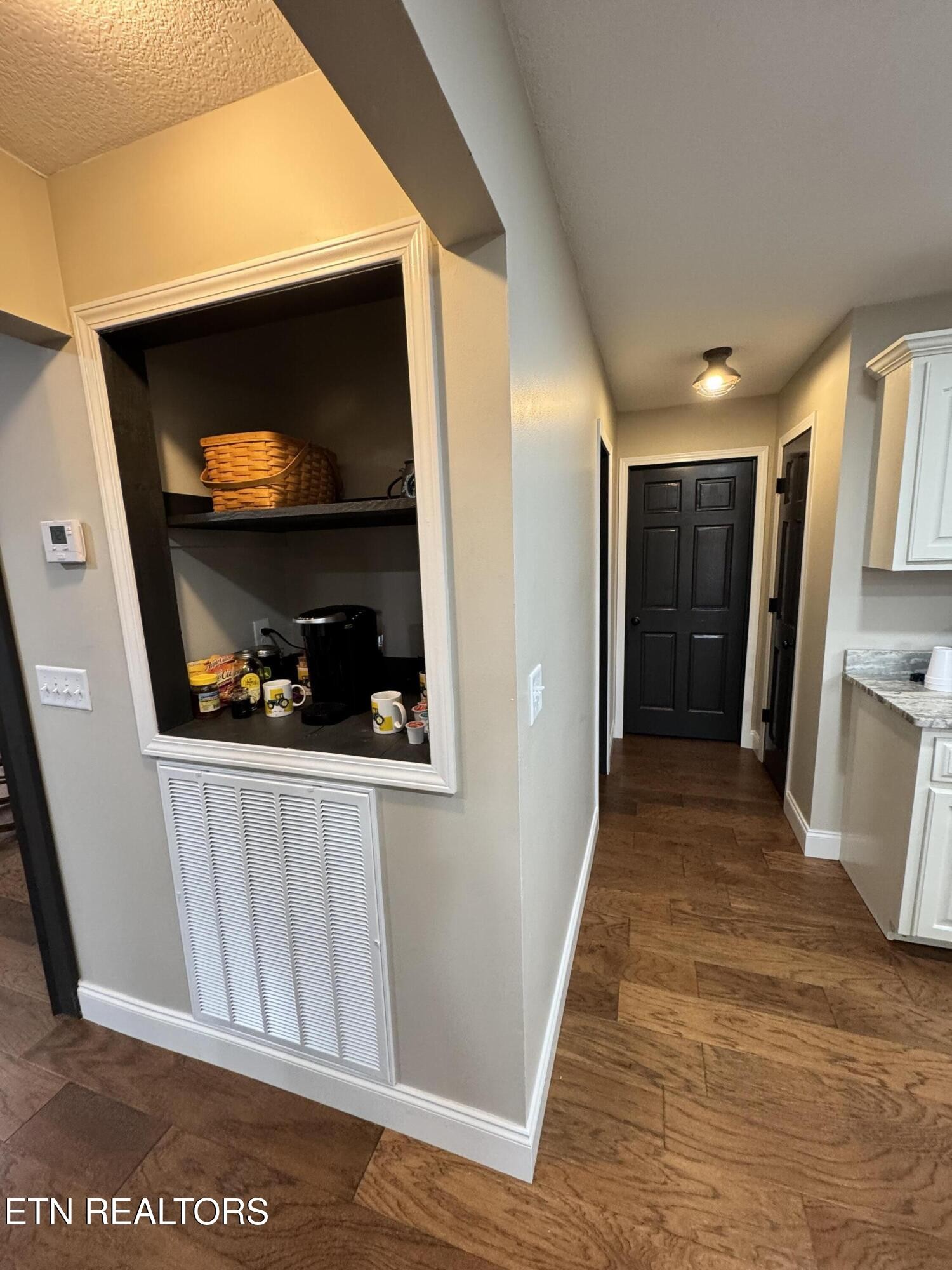 5519 S York Highway Grimsley TN 38565