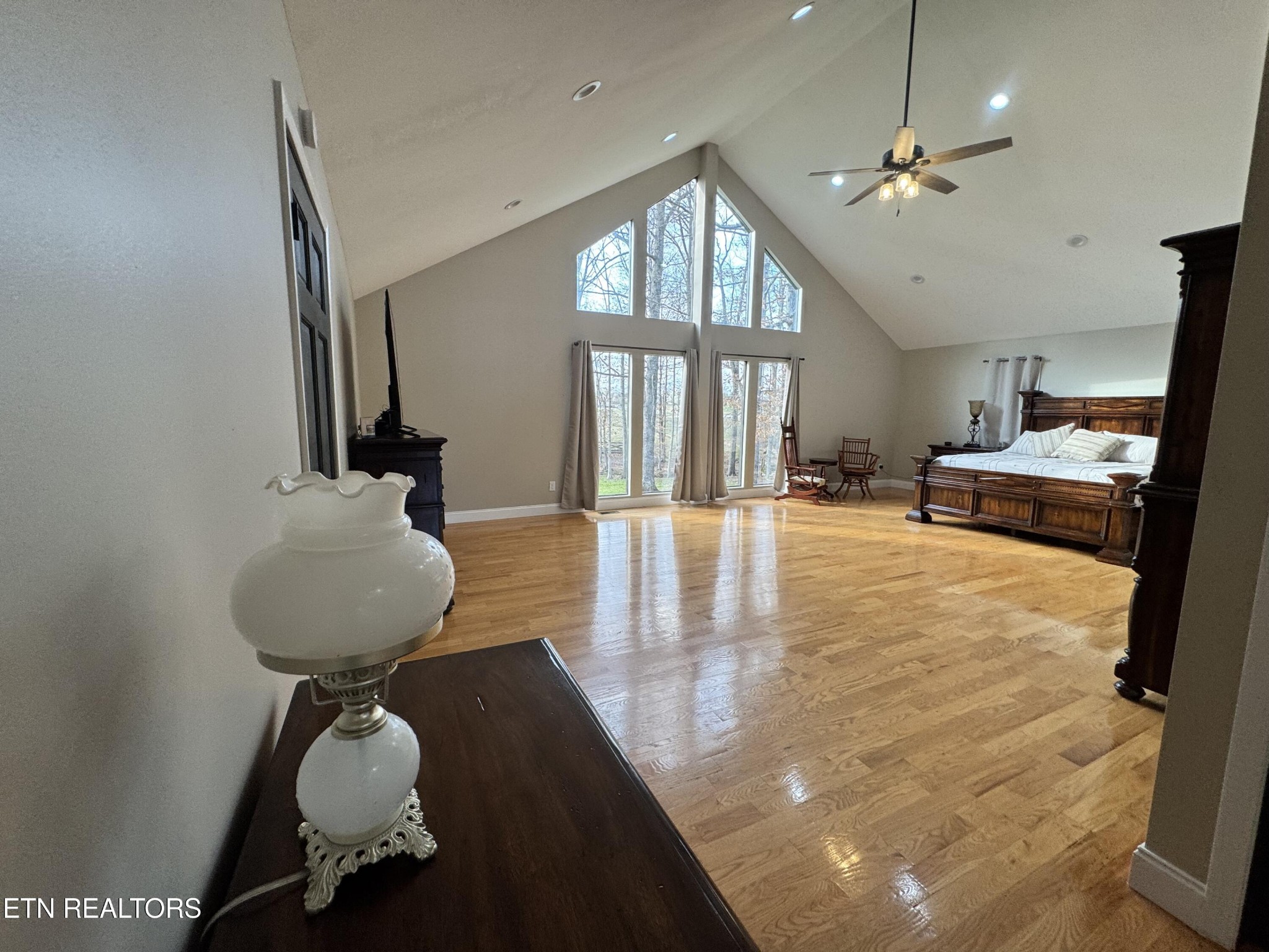 5519 S York Highway Grimsley TN 38565
