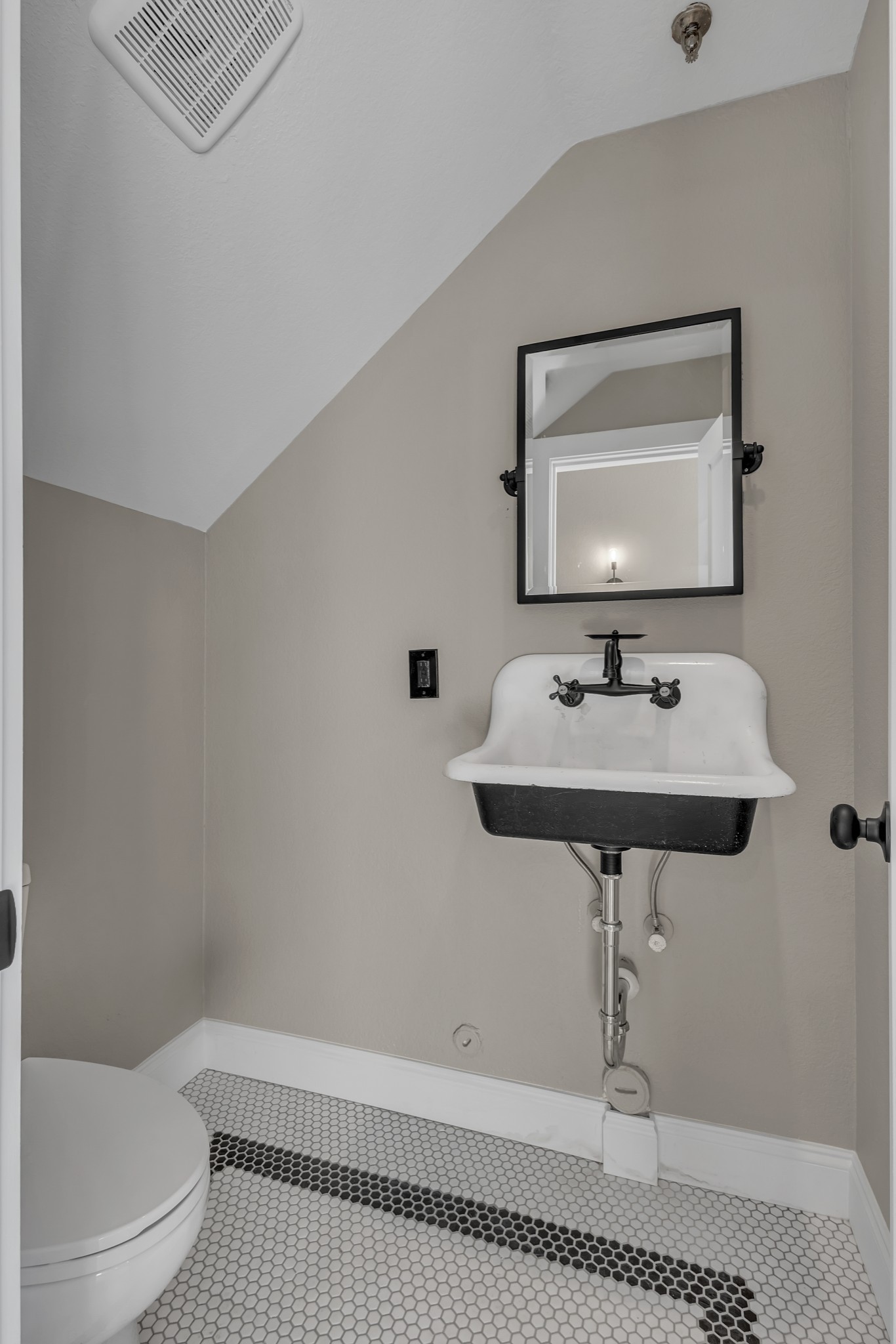 105 W Jackson Avenue Knoxville TN 37902