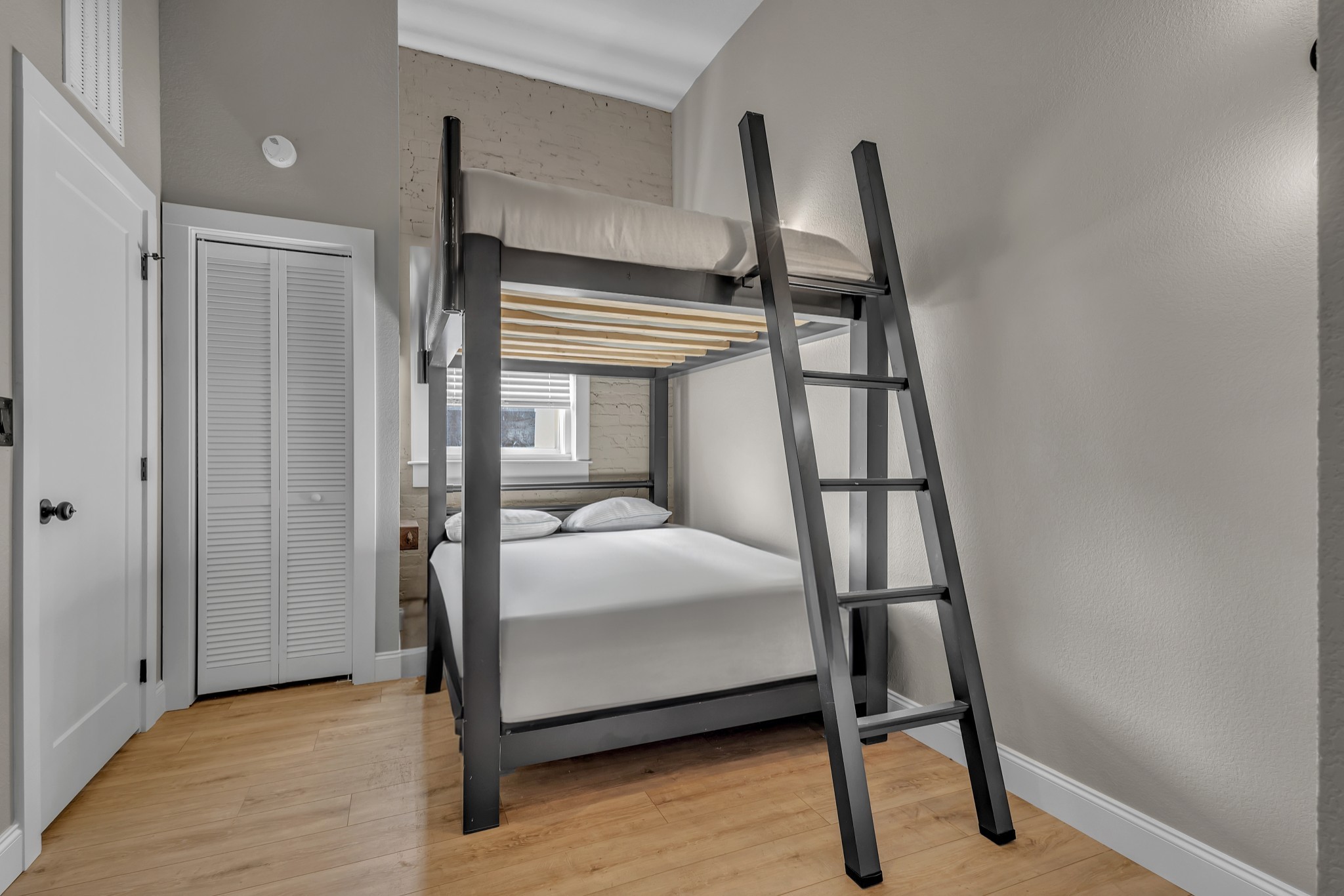 105 W Jackson Avenue Knoxville TN 37902