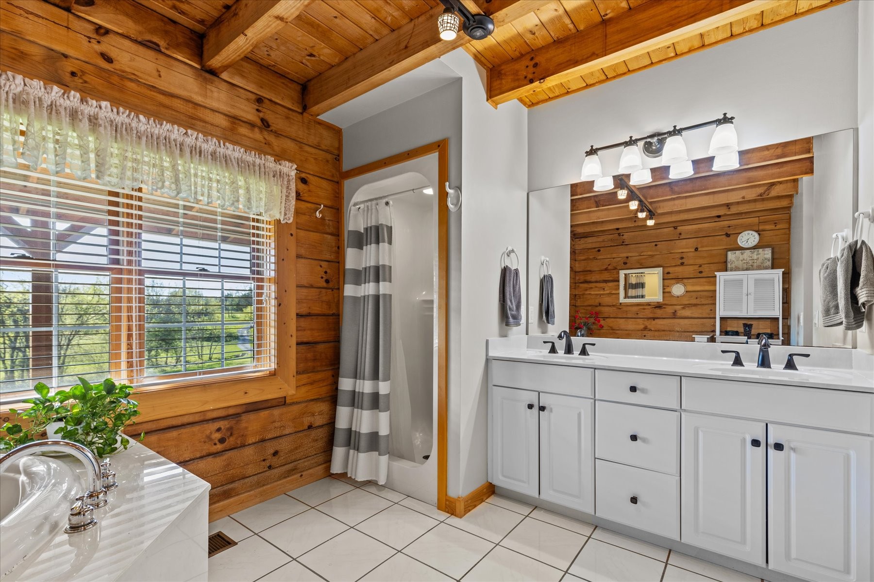 1661 Martha Leeville Road Lebanon TN 37090