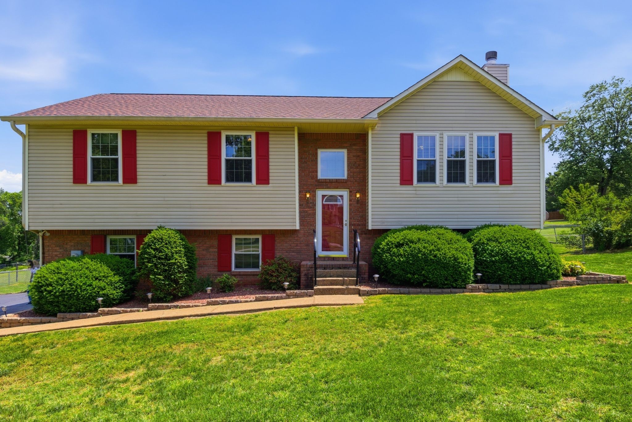 206 Brookhaven Drive Columbia TN 38401
