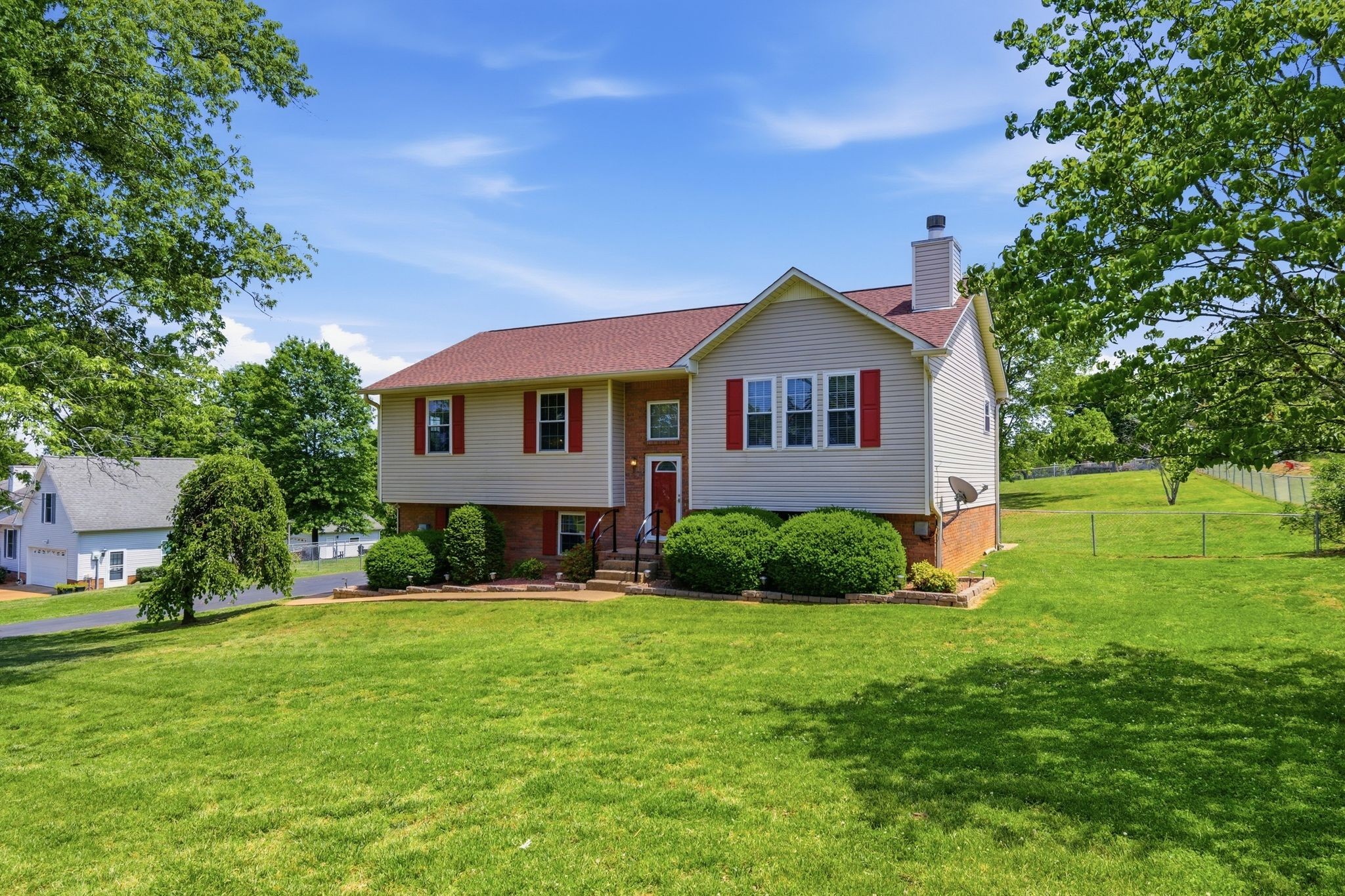 206 Brookhaven Drive Columbia TN 38401
