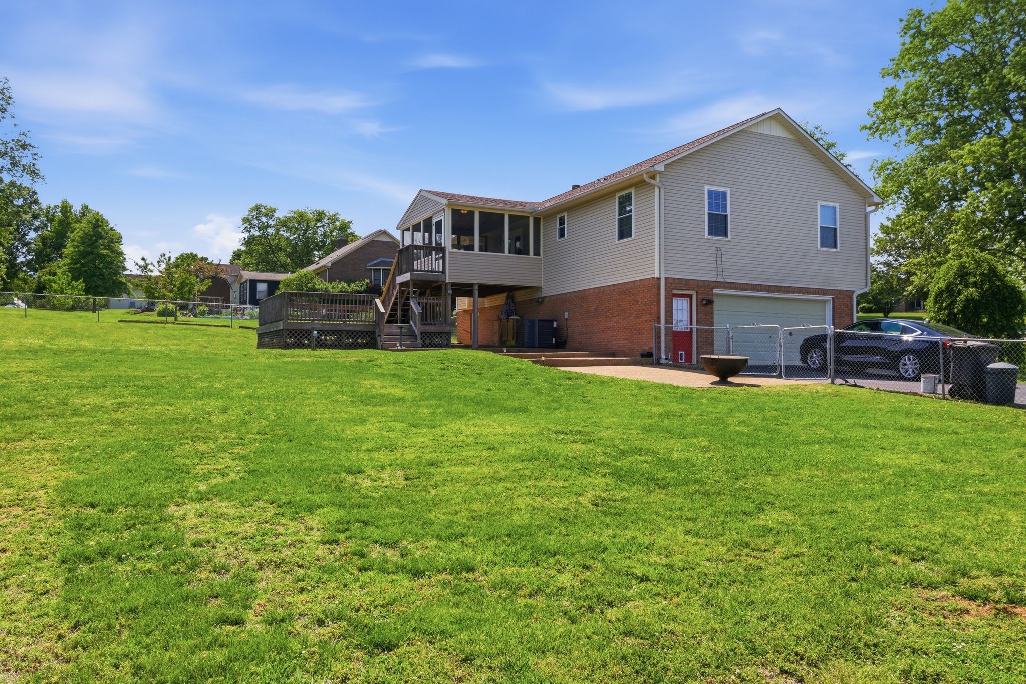 206 Brookhaven Drive Columbia TN 38401
