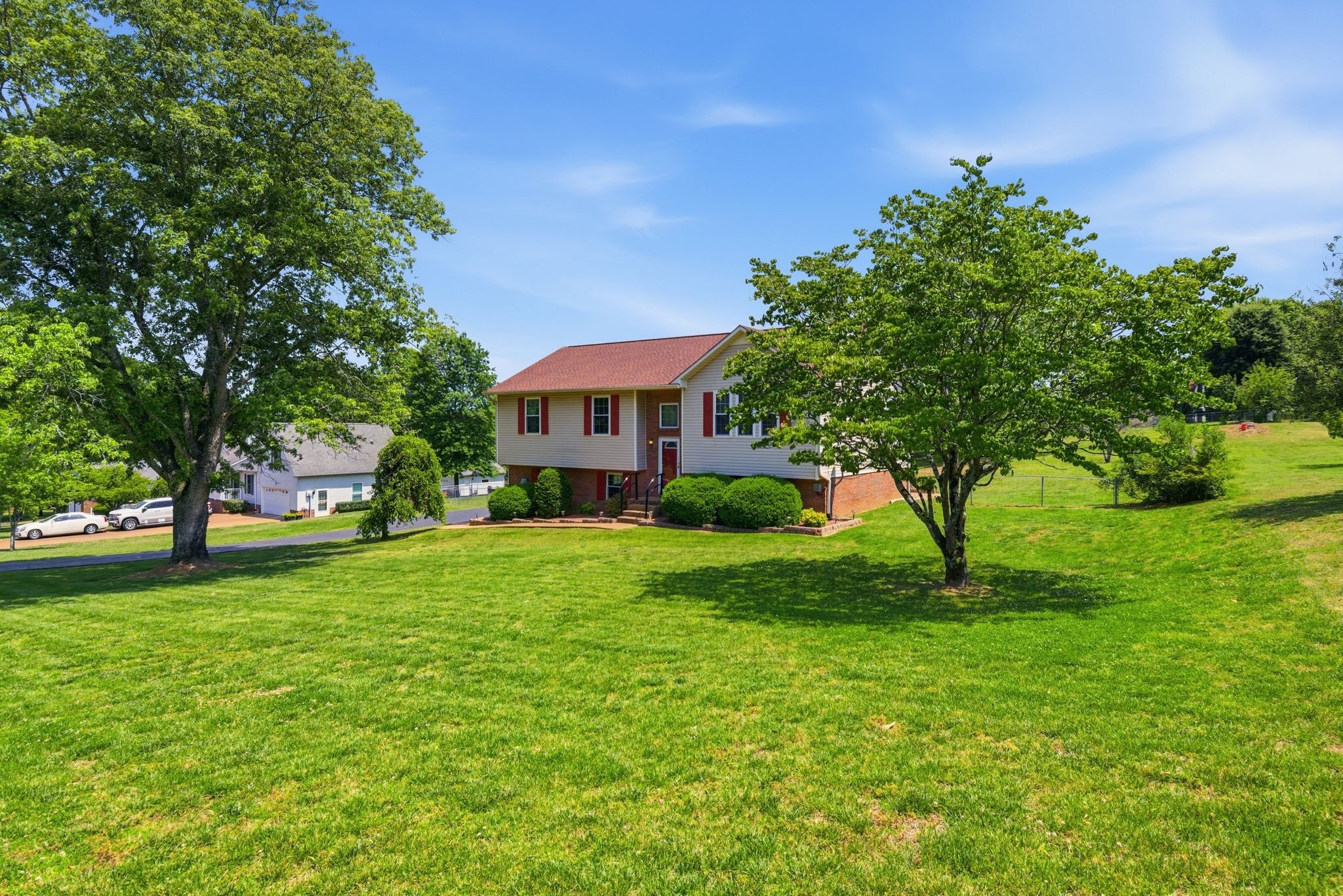 206 Brookhaven Drive Columbia TN 38401