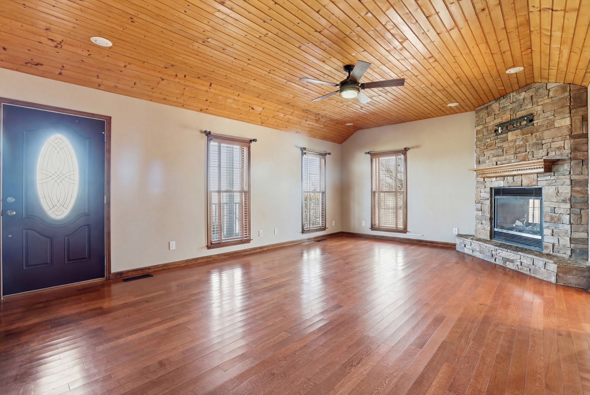 450 Drowning Creek Road Crossville TN 38571